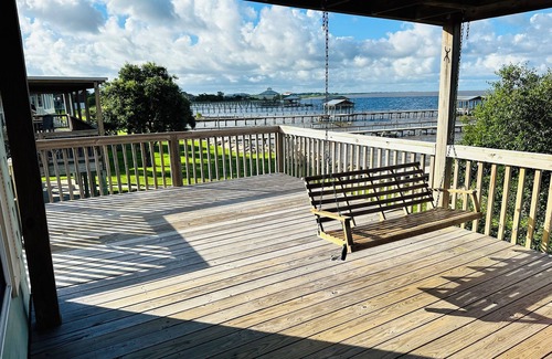 Deatonville House | Experience Big Lake "Where the Water Meets Your Memories."