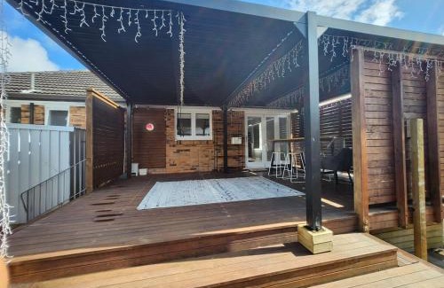 Titirangi Apartment | Experience Comfort in Our 3-Bedroom Family Home