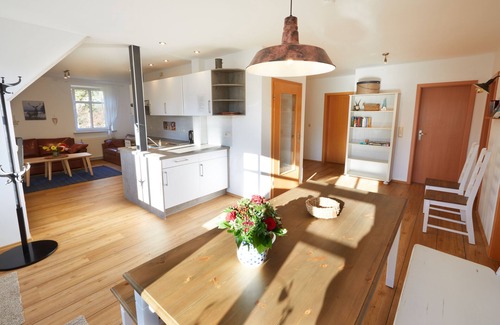 Lutzhorn House | Experience country and be happy in the north of Hamburg - garden villa with 11 beds