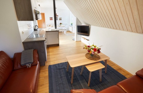 Lutzhorn House | Experience country and be happy in the north of Hamburg - garden villa with 11 beds