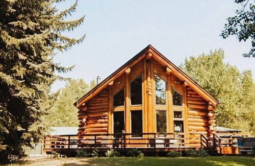 Roberts Cabin | Experience extraordinary peace, privacy, & luxury. Modern log cabin, georgeous!
