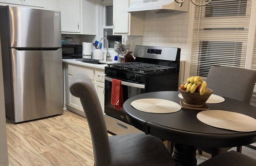 Forest Park Apartment | Experience Forest Park living near Top Places like downtown Chicago