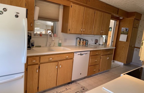 Price House | Experience Helper Charm - Spacious 4-bedroom Retreat