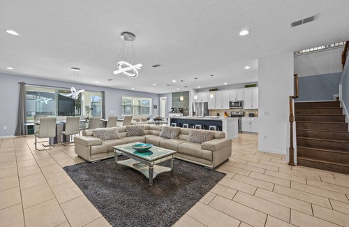 Kissimmee House | Experience Hollywood Glamour for 30 Guest Stars! Mega Vacation Mansion!