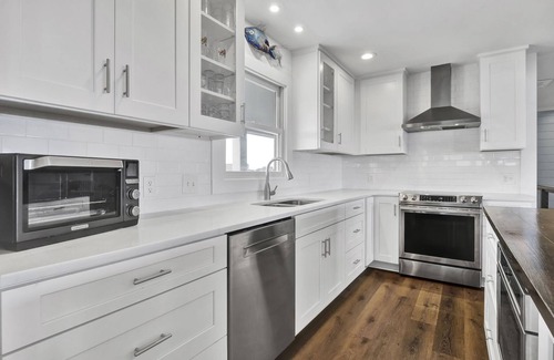 Shell Island House | Experience island life with amazing views and easy beach access! 6BR, 5BA