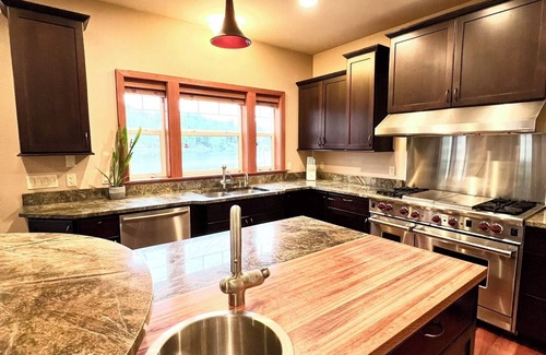 Mount Vernon House | Experience Lake Living with a Private Playground at Your Doorstep!