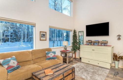 Badger Ski Chalet | Experience Lakeside Cabin Living in North Pole, AK