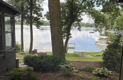 Branch House | Experience lakeside luxury with stunning views and elegant spaces