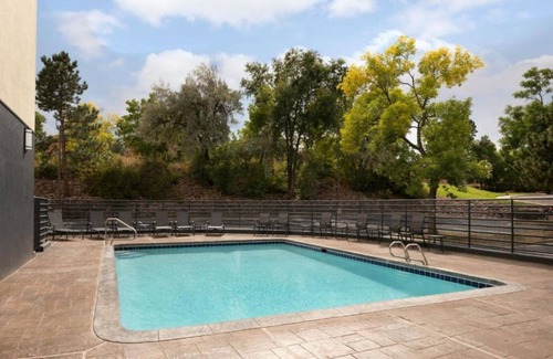 Lakewood House | Experience Lakewood, Denver, and the Rocky Mountains