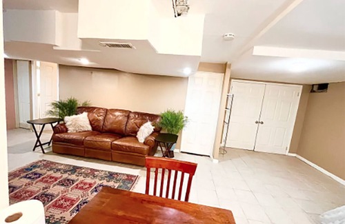 West Bronx Apartment | Experience Little Italy in New York near St Barbara’s Hospital