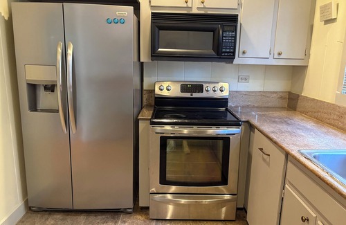 Mid City South House | Experience LSU Gameday with Newly Renovated House-Walk to Dining, Bars & Parks