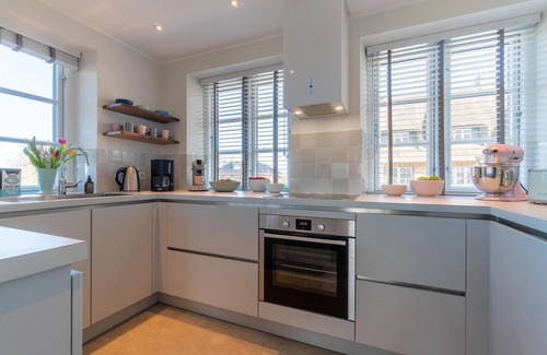 Borgsum House | "Experience luxury and relaxation: Lottas Hüs in Borgsum on the North Sea!"