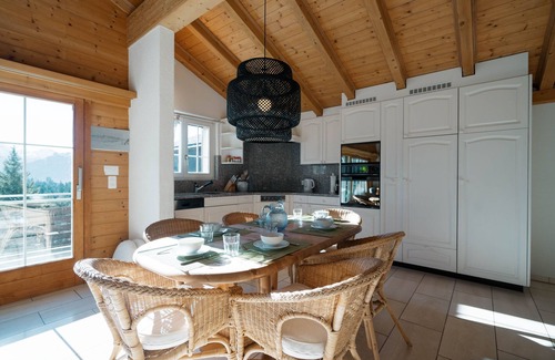 Mitloedi Apartment | "Experience Luxury and Relaxation at Apartment zum Leist in Amden!"