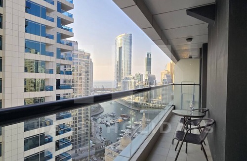 Jumeirah Lake Towers Condo | Experience Luxury at Dubai Marina