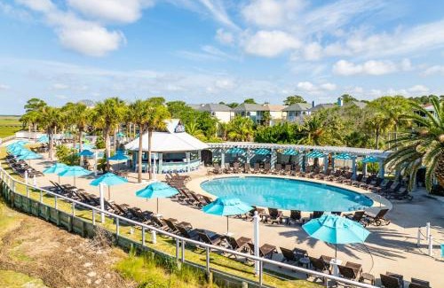 Sweetgrass House | Experience Modern Coastal Living in this Beautifully Designed 4-Bed, 4-Bath Home