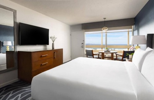 Monterey House | Experience Monterey Like Never Before! Ocean View, Free Parking, Onsite Dining!