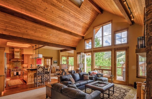 Old Town Condo | Experience Mountain Luxury at Its Finest: 5-Bedroom Retreat In Winter Park