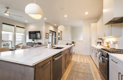 Historic Edgefield House | Experience Noa Nashville | 5BR Luxury Retreat + Resort Pool