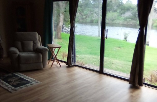 Ormond Beach House | Experience Ormond Beach living near Daytona Speedway