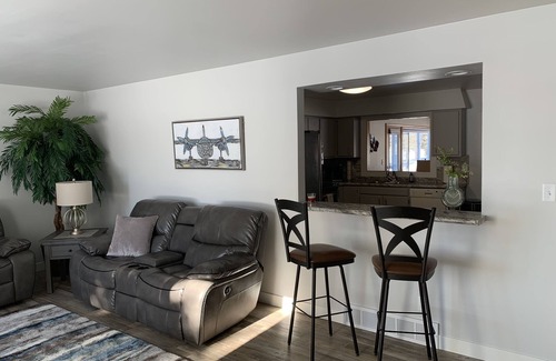 Oshkosh House | Experience Oshkosh charm near EAA Aviation Museum