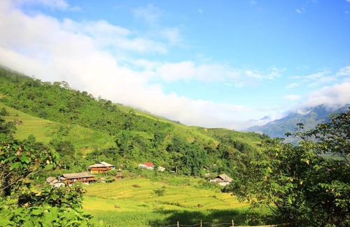 Sa Pa Ski Chalet | Experience our #happylife, the deluxe Bungalow!