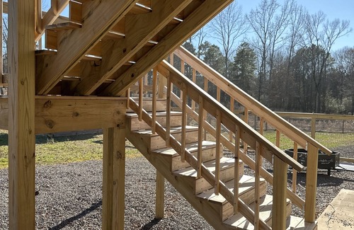 Centerville Other | Experience our spacious farmhouse, ideal for the clips enthusiast, sleeps 10+.