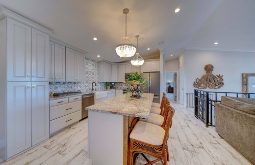 Lower Grand Lagoon House | Experience paradise in our 4-bedroom Gulf retreat near Panama City Beaches