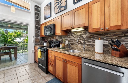 Kahaluu Bay House | Experience Paradise At Our Modern Hawaiian Cottage With Ocean Across The Street