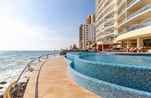 Marina Mazatlan Condo | Experience Penthouse Living-Solaria Tower