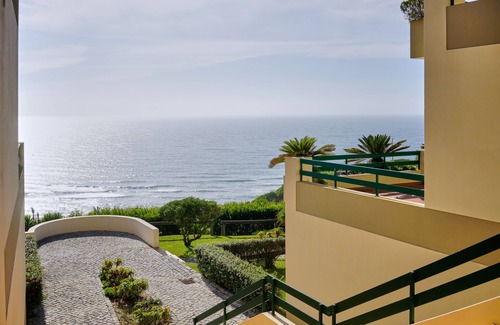 Pataias Apartment | Experience Portugal at its finest: Beach, activities,culture -the perfect blend!