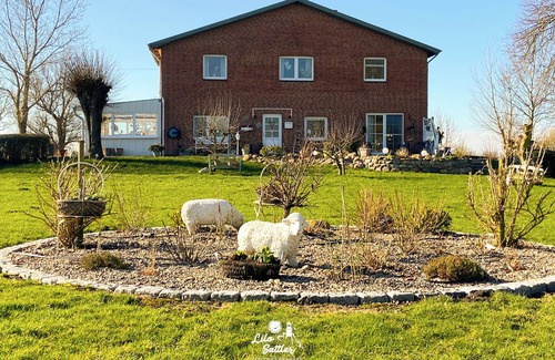 Schlichting Apartment | "Experience pure relaxation in the "Landtraum" - your retreat in Schlichting!"