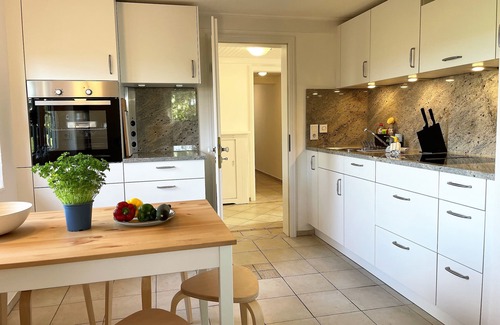 Dagebuell House | "Experience Relaxation and Adventure at Ferienhaus Haus Nordwind 1849!"