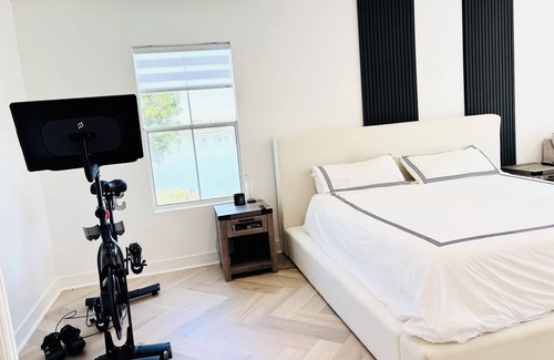Laguna West-Lakeside House | Experience Serenity: Luxe 4BDR Lake House+25’ Pool