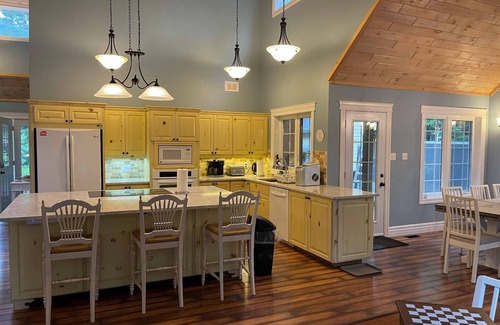 Baddow House | Experience the Burnt River
