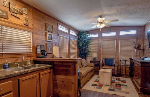 Delacroix Cabin | Experience the bayou in the heart of Louisiana marsh -- 30 min to New Orleans!