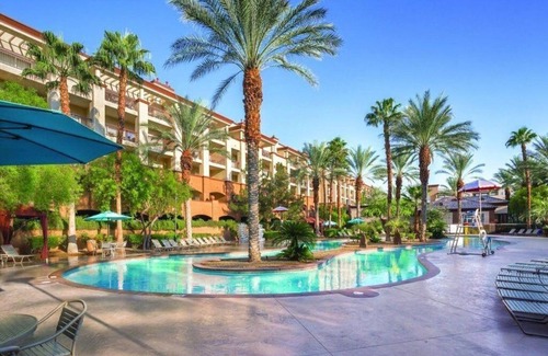 Enterprise Condo | Experience the Best 2-bedroom Condo with a Lazy River in Vegas - Special Offer!