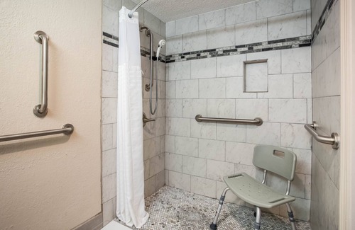 Lake City Hotel | Experience the Best Hospitality in Lake City!