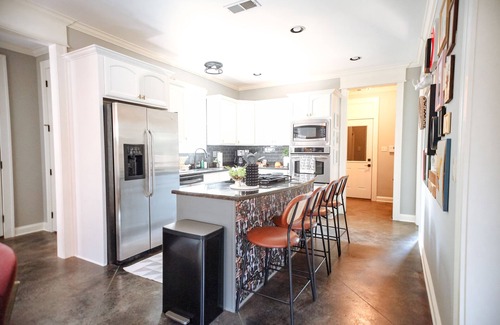 Cooper-Young Historic District House | Experience the Best of Midtown Memphis at Elzey House