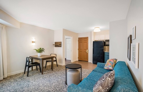 Acres Green House | Experience the Best! With Free Breakfast, Outdoor Pool, Pets Allowed!