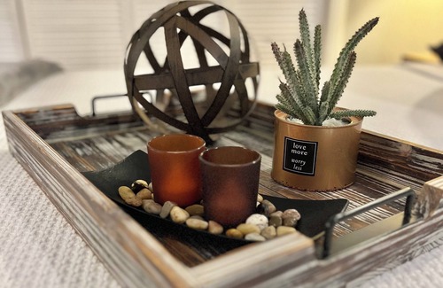 Lake Balboa House | Experience the California life at The Cottage of Lake Balboa!