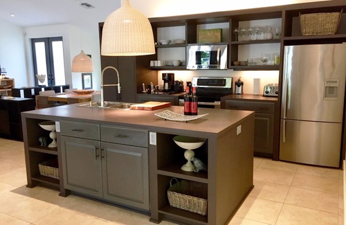 Boca Raton House | Experience the finest - Luxury living at its best . Spacious and Heated Pool.