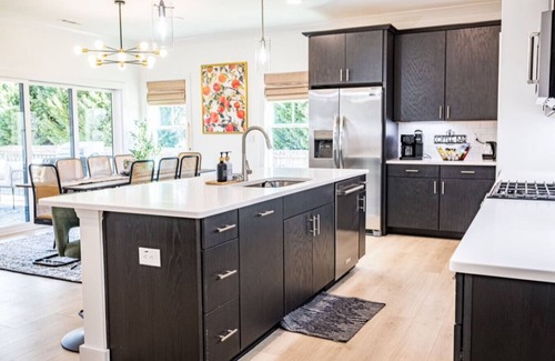 Apex Apartment | Experience `The Grande 532` in Downtown Apex!