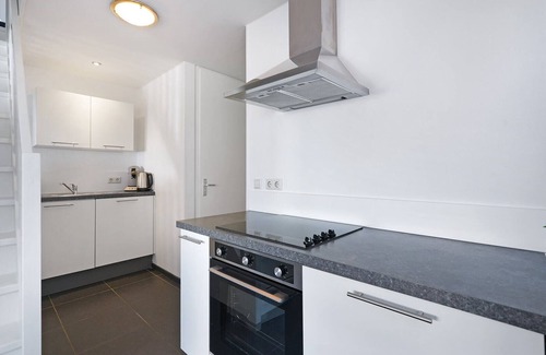 Ouddorp House | Experience the liveliness of the village of Ouddorp, but also be close to the endless natural beauties of Goeree-Overflakkee.