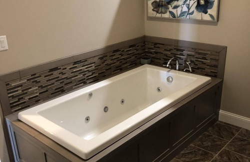 Iola Apartment | Experience the Lofts-Beck