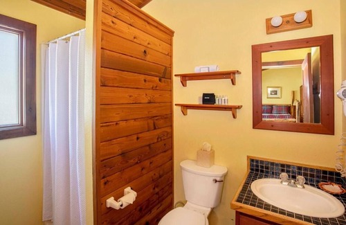 Downtown Cannon Beach Hotel | Experience the Magic of the Coast with Beach Access Nearby!