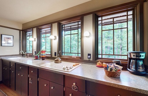 Bittinger House | EXPERIENCE THE MAGIC OF FRANK LLOYD WRIGHT AT FLEUR DE MONTAGNA