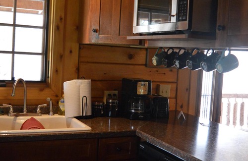 McMillan Cabin | Experience the North. in Luxury - at an Affordable Price!