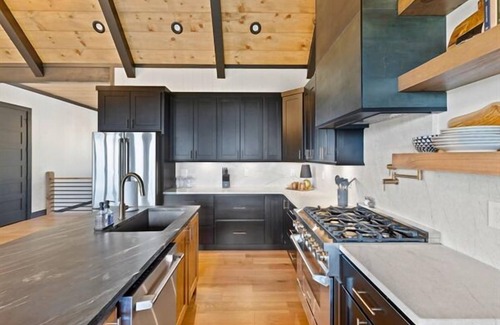 Raccoon Ridge Cabin | Experience the Ritzy Ridge Retreat Heated Pool HotTub Games Mtn Views Sleep 16