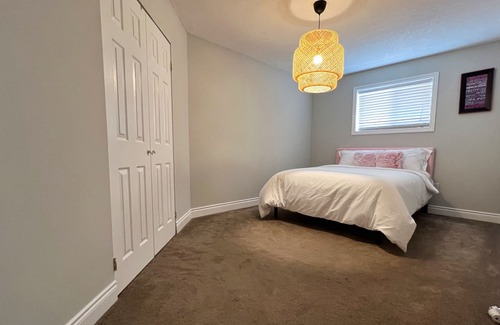 Grand Bend House | Experience the ultimate vacation in downtown Grand Bend at our stunning cottage.