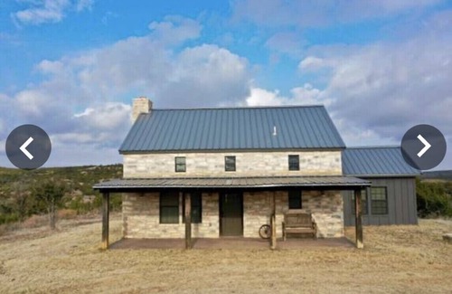 Guthrie Cabin | Experience the West Texas Rockies